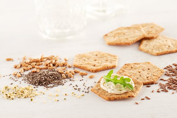 Simple Mills  Sprouted Seed Crackers are made with sprouted sunflower seeds and flax seeds