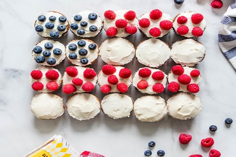 Flag Pull-Apart Cupcakes made with Organic Vanilla Frosting Recipe